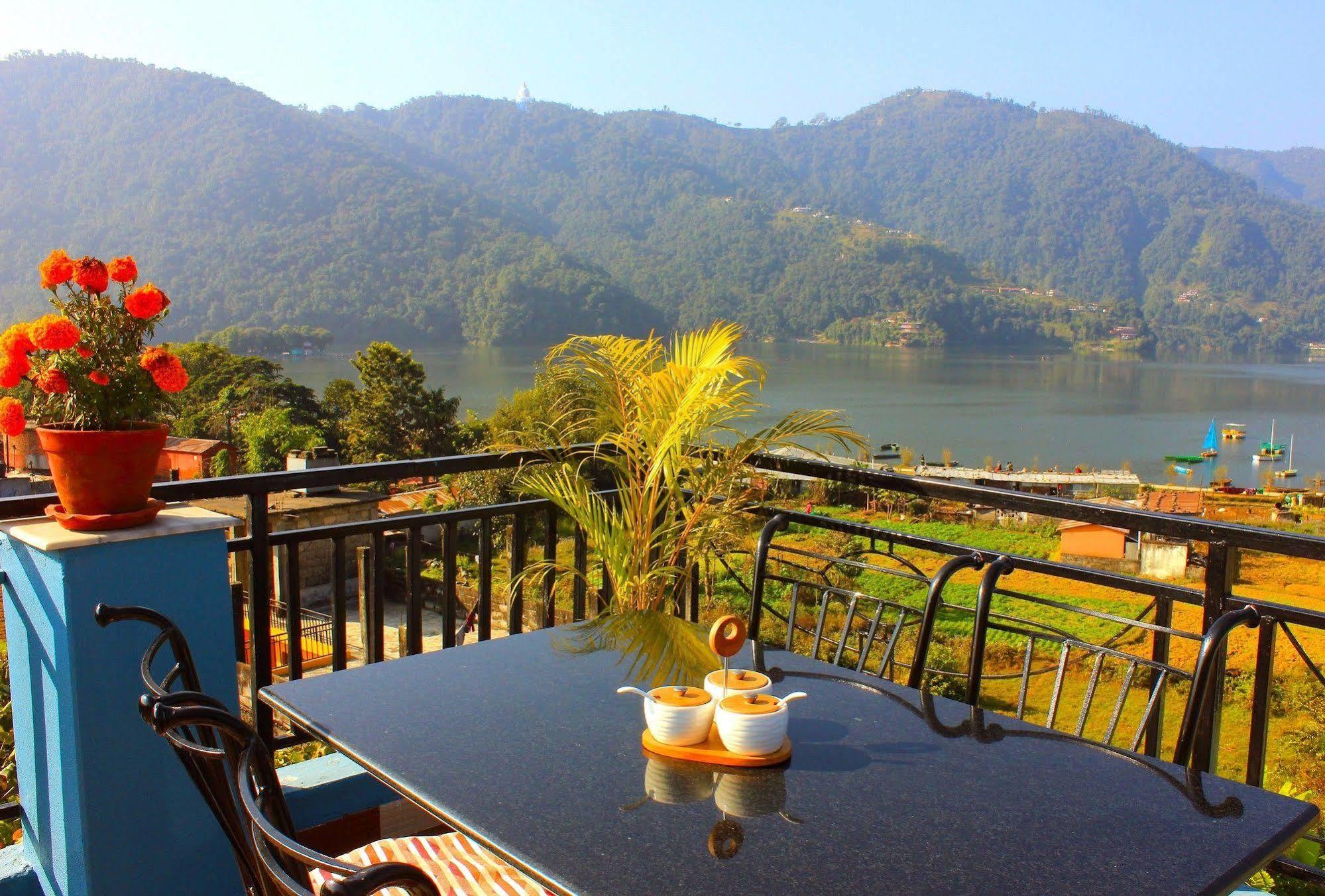 Hotel Adam Pokhara Eksteriør billede