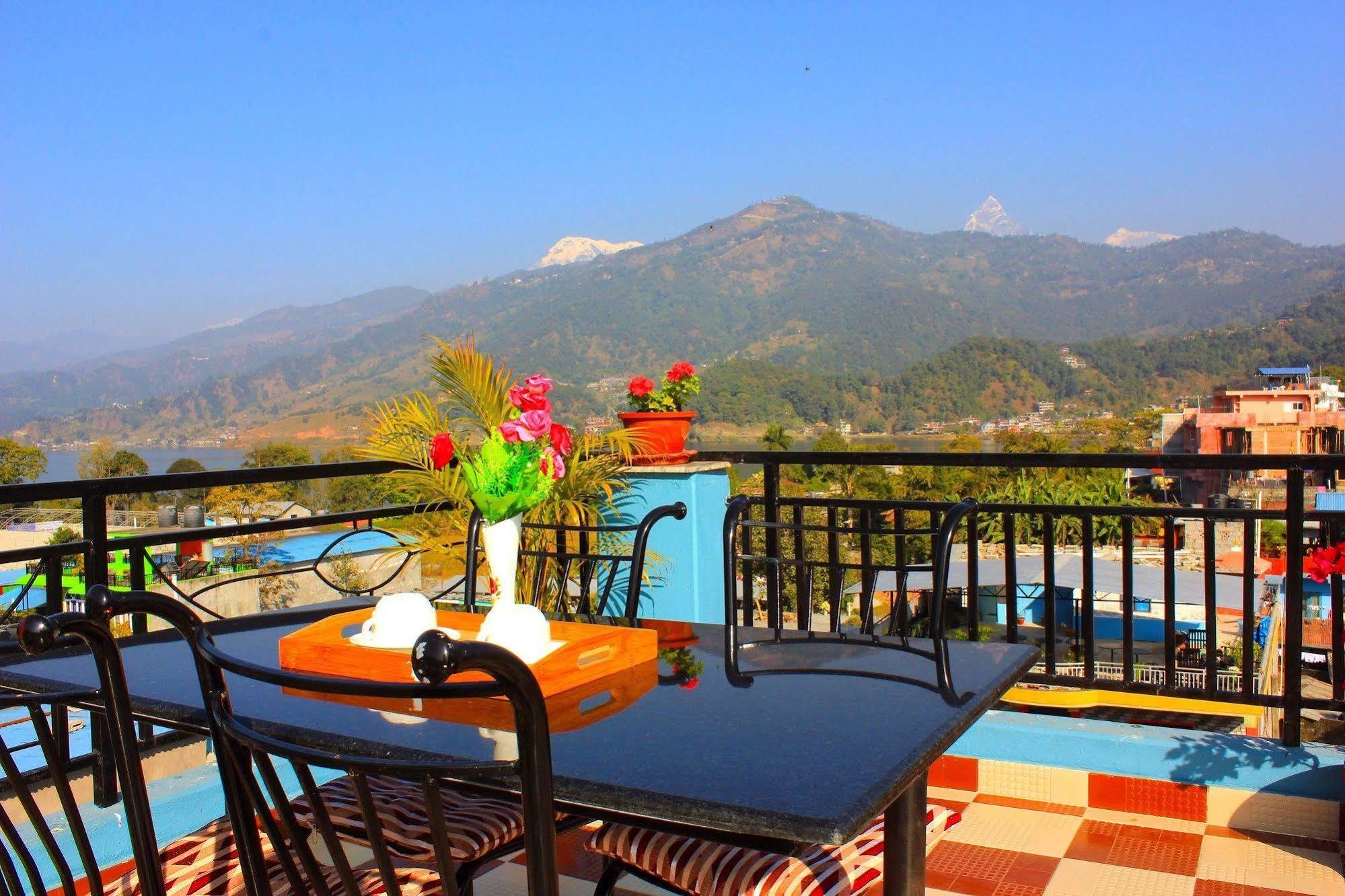 Hotel Adam Pokhara Eksteriør billede