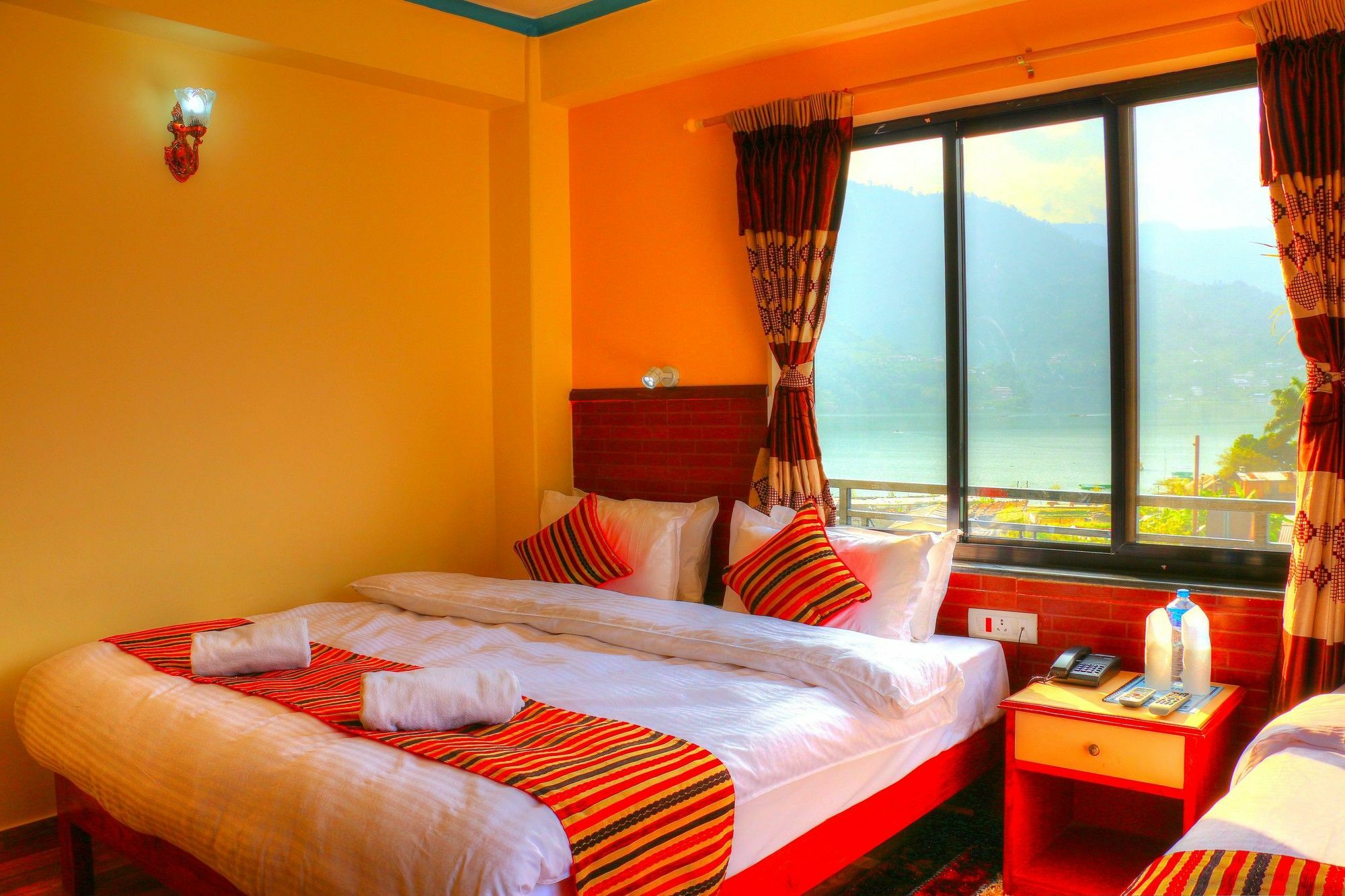 Hotel Adam Pokhara Eksteriør billede